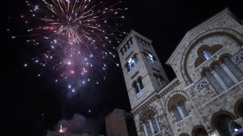 Το μήνυμα της ΕΛΑΣ για τα επικίνδυνα παιχνίδια με τα βεγγαλικά