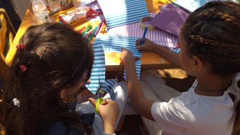 Μια χρωματιστή εκδήλωση για παιδιά προσφύγων και μεταναστών στον Δήμο Πειραιά