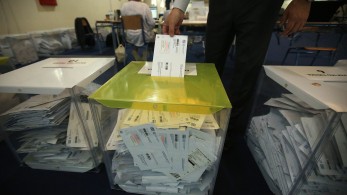 Περιστέρι: πυρετώδεις ρυθμοί  στον χώρο φύλαξης των επιστολικών ψήφων