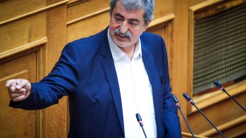 Πολάκης για συμπόρευση ΣΥΡΙΖΑ - ΠΑΣΟΚ: Δεν θα βάλω πλάτη σε έναν πόλο ελεγχόμενο από τη διαπλοκή