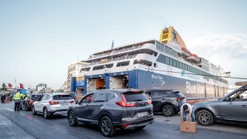Αργία Αγίου Πνεύματος: αυξημένη η κίνηση στα λιμάνια της Αττικής