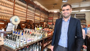 Παύλος Μαρινάκης για πληθωρισμό: Μένουμε μακριά από μαξιμαλιστικές λογικές «λεφτόδεντρων»