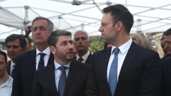Συμφωνία να πέσουν οι τόνοι μεταξύ Κασσελάκη-Ανδρουλάκη υπό τον φόβο του Αλέξη Τσίπρα και του Χάρη Δούκα