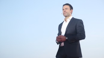 Κασσελάκης: παραδέχθηκε ποινικά αδικήματα, θα έπρεπε να είχε παραιτηθεί από τις 3 αλλοδαπές εταιρείες από το Νοέμβριο