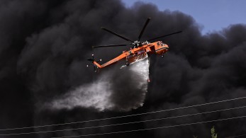 Εικόνες αποκάλυψης στην Κηφισιά: έχει μειωθεί το πυροθερμικό φορτίο λέει η Πυροσβεστική