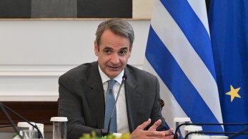 Ο Μητσοτάκης πατάει γκάζι, οι άλλοι ψάχνουν την... Κεντροαριστερά Ο Μητσοτάκης πατάει γκάζι, οι άλλοι ψάχνουν την... Κεντροαριστερά