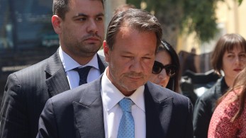 Αίτημα αποφυλάκισης από τον Λύτρα - Άρση απορρήτου των επικοινωνιών του ζητεί η σύζυγός του