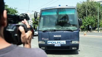 Δώδεκα μήνες φυλακή στον δημοσιογράφο της ΕΡΤ που χτύπησε βάναυσα τη σύντροφό του