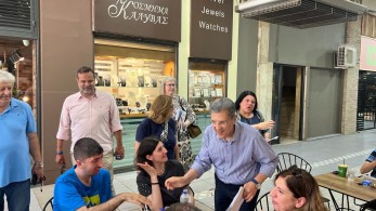 Θερμή υποδοχή επεφύλαξε ο κόσμος της Γλυφάδας στον Γιώργο Αυτιά