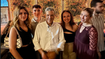 Η νεολαία στηρίζει τον Γιώργο Αυτιά