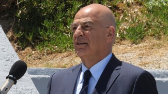 Δένδιας για Ολοκαύτωμα: Ένα έγκλημα που δεν πρέπει να επιτρέψουμε να ξεχαστεί Δένδιας για Ολοκαύτωμα: Ένα έγκλημα που δεν πρέπει να επιτρέψουμε να ξεχαστεί