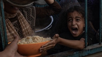 Σε τακτικές παύσεις πυρός καθημερινά προχωρά το Ισραήλ στη Γάζα