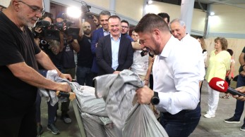 Ευρωεκλογές: αυτοψία Χαρδαλιά στο συντονιστικό κέντρο της Περιφέρειας Αττικής στο ΣΕΦ