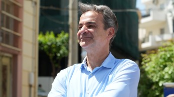 Θερμή υποδοχή του πρωθυπουργού σε Ηράκλειο και Ρέθυμνο