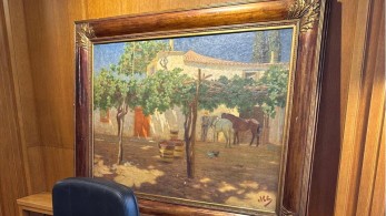 Αναληθή τα δημοσιεύματα για τον πίνακα στο ΥΠΑΑΤ - Τι πραγματικά πήρε ο Αυγενάκης