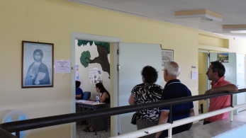 Ευρωεκλογές: πρωτοφανές περιστατικό στο Ναύπλιο - Δικαστικός αντιπρόσωπος απομακρύνθηκε κακήν κακώς