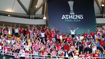 Κοκκίνισε η Νέα Φιλαδέλφεια: «ερυθρόλευκο» πανηγύρι στην AEK ΟΠΑΠ Arena