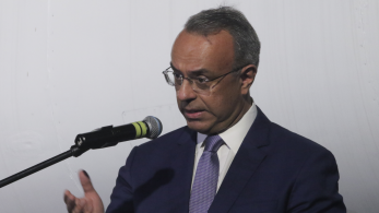 «Γκάζι» για την αποκατάσταση των ζημιών σε 33 σχολεία της Θεσσαλίας και της Στερεάς Ελλάδας