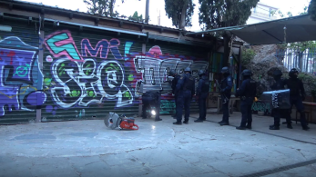 Λόφος Στρέφη: εκκενώθηκε κατάληψη σε κτήριο του Δήμου Αθηναίων