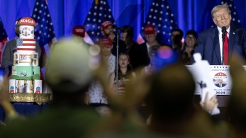 Ντόναλντ Τραμπ: «Δεν είμαι ρατσιστής»