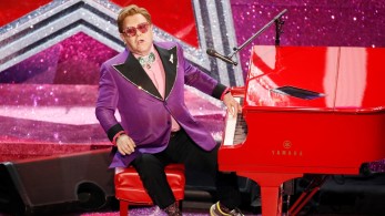 Ο Έλτον Τζον ανεβάζει συναυλίες στο YouTube για να βοηθήσει στην πανδημία