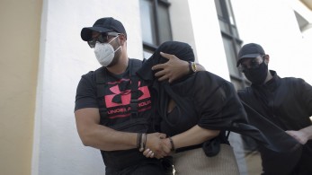 Επίθεση με βιτριόλι: Στο φως σημείωμα της 35χρονης – Είχε εμμονή και με άλλη γυναίκα