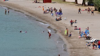 Πόρτο Ράφτη: «Λουκέτο» στο Αυλάκι λόγω συνωστισμού