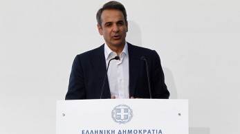 Ομιλία Μητσοτάκη για το νέο πλαίσιο για αναδοχές και υιοθεσίες