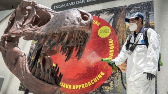 Κορωνοϊός: Επ’ αόριστον απαγόρευση κυκλοφορίας τη νύχτα στο Μαϊάμι