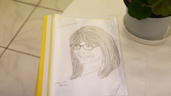 Συγκίνησε ασυνόδευτο κορίτσι: «Είμαι τυχερή που συναντώ την Πρόεδρο της Ελλάδας»