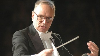 “Αντίο μαέστρο”: Πολιτικοί και καλλιτέχνες αποχαιρετούν τον Ένιο Μορικόνε