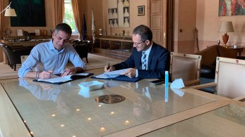 Συνεργασία δήμου Αθηναίων – ΔΕΔΔΗΕ για την εγκατάσταση φωτοβολταϊκών σε σχολεία