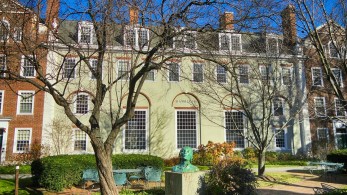 ΗΠΑ: Αντιμέτωποι με απέλαση όσοι σπουδάζουν μέσω διαδικτύου