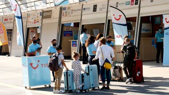 Ηράκλειο: Έφτασε το πρώτο αεροπλάνο από Γερμανία