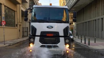 Κυριακάτικη καθαριότητα στο Μεταξουργείο: Ο τρόπος που καθαρίζει η Αθήνα έχει αλλάξει