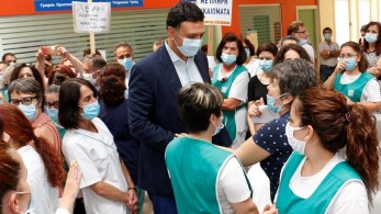 Κικίλιας: Όπως τήρησαν τα μέτρα οι συμπολίτες μας, να τα τηρήσουν και οι τουρίστες