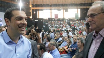 Κωνσταντόπουλος κατά Τσίπρα: Απαξιώνει το παρελθόν για να δικαιολογήσει τις αταξίες του