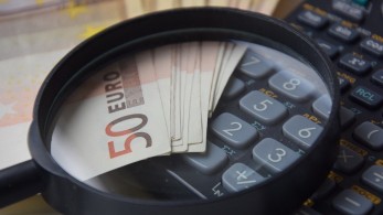 Επιστρεπτέα προκαταβολή: Δυνατότητα ένταξης για 20.000 επιχειρήσεις