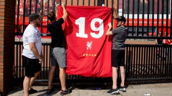 Η Σίτι παραδίδει τα σκήπτρα στη Λίβερπουλ