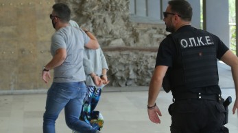 Απαγωγή Μαρκέλλας: Στη φυλακή η 33χρονη «κοκκινομάλλα» (vid)