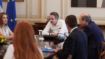 Σύσκεψη υπό τον Μητσοτάκη για το πρόγραμμα «Ελλάδα Χωρίς Πλαστικά Μιας Χρήσης» (pics)