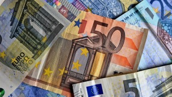 Βουλή: Ψηφίζεται το νομοσχεδίο για τις μικροχρηματοδοτήσεις