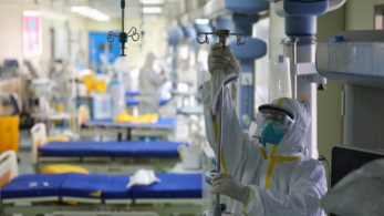 Κορωνοϊός: Κατέληξε 79χρονος – Στους 192 οι νεκροί στη χώρα