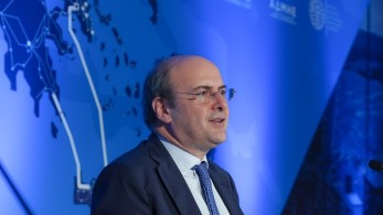 Κωστής Χατζηδάκης: Hλεκτρική διασύνδεση της Σαντορίνης ως το 2023