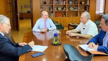 Χατζηδάκης: Η πολιτική της κυβέρνησης για τη ΔΕΗ, απάντηση στα αιτήματα της ΓΕΝΟΠ