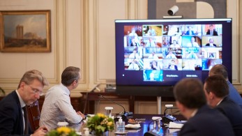 Έρχονται νέα μέτρα στήριξης των εργαζομένων και της οικονομίας