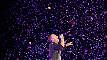 Κυκλοφόρησε το τραγούδι των coldplay που γυρίστηκε στο Ηρώδειο