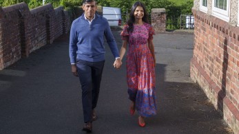 Στον βασιλιά Κάρολο ο Σούνακ για την παραίτησή του - Ομιλία Στάρμερ στην Ντάουνινγκ Στριτ