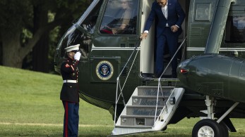 Λευκός Οίκος: Δεν υποβάλλεται σε θεραπεία για Πάρκινσον ο πρόεδρος Μπάιντεν