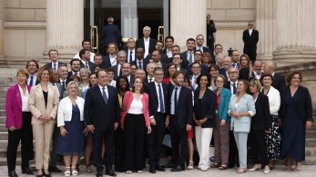 Γαλλία: σήμα κινδύνου από οίκους αξιολόγησης για το ριζοσπαστικό πρόγραμμα της Αριστεράς Γαλλία: σήμα κινδύνου από οίκους αξιολόγησης για το ριζοσπαστικό πρόγραμμα της Αριστεράς